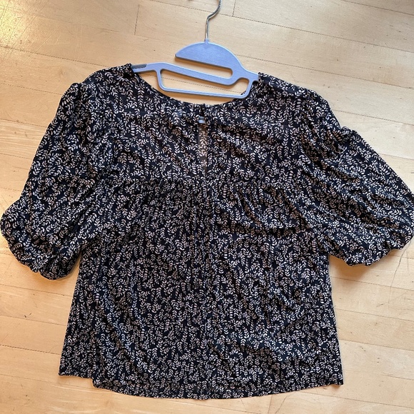 Evereve Layla Mesh Top Black Tan Leaf Print Short Bubble Sleeve ,M, CB2458 - Picture 6 of 6